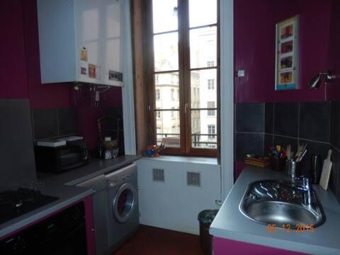 Appartement bourgeois au coeur de Lyon Quartier Terreaux Parking privé gratuit, Lyon (Foto 7)