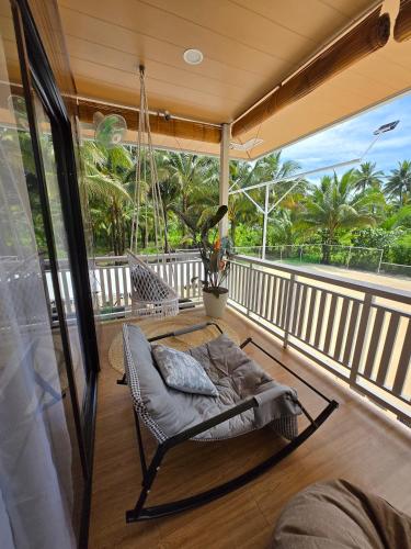 Balcony/terrace, Cheska's Tennis Paradise & Beach House in Baganga