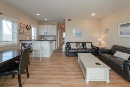 2 bedrooms, 4 beds