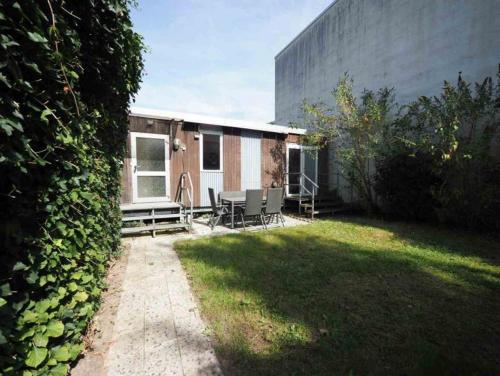 Monteurwohnung-mit-Terrasse-fuer-7-Personen-WLAN-TV-Kueche-Ahrensburg-Naehe-Hamburg-OD06c in อาเรนสบูร์ก