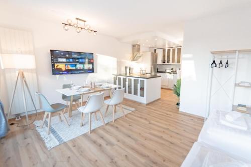 Theresa - Penthouse Terrasse Klima Parkplatz in Fellbach