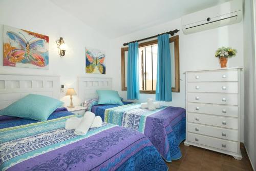 Villa Vinya by Villa Plus - image 3