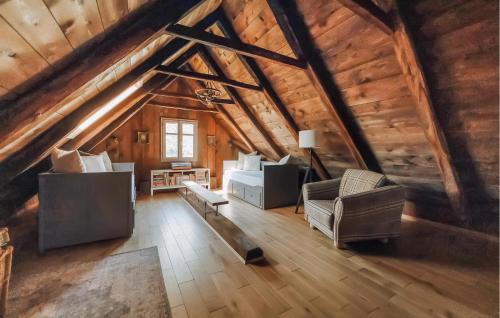 3 Bedroom Amazing Home In Derezani in 薩格勒布