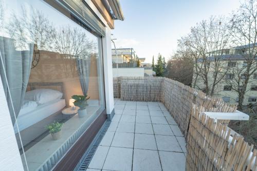 Theresa - Penthouse Terrasse Klima Parkplatz in Fellbach