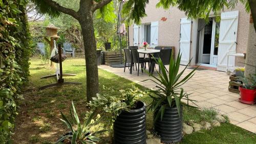 Iekārtas, Appartement Climatisé T3 Piscine et Parking (Appartement Climatise T3 Piscine et Parking) in Pennautier