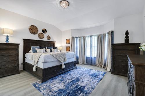 Hot Tub Getaway Game Room Office Yard Bbq Wifi in Castroville (TX)