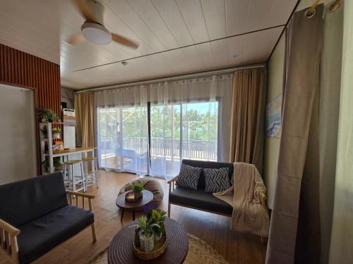 Cheska's Tennis Paradise & Beach House in Baganga