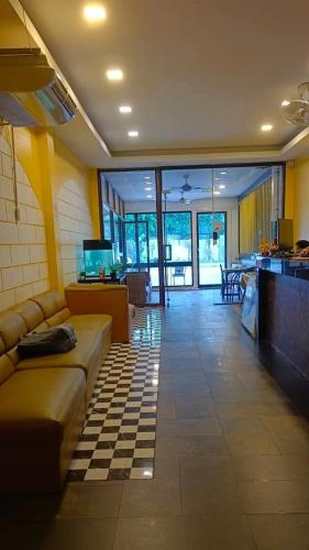 MOONLIGHT INN ROOM 
