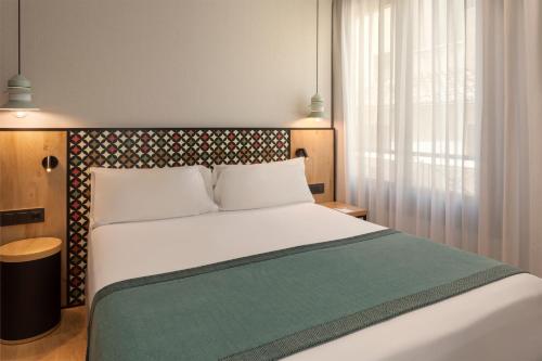 Premium Double or Twin Room room in Catalonia Excelsior Hotel