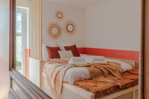 Le Petit Bastion, Studio in เลสการ์