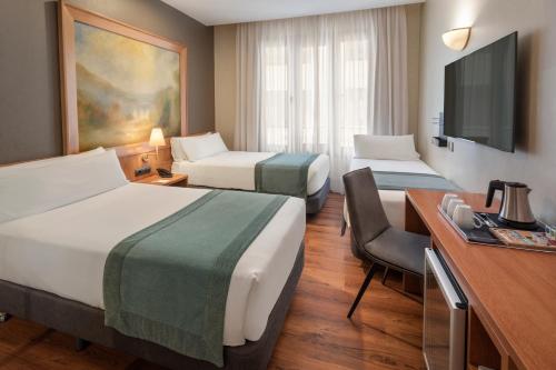 Triple Room image 3