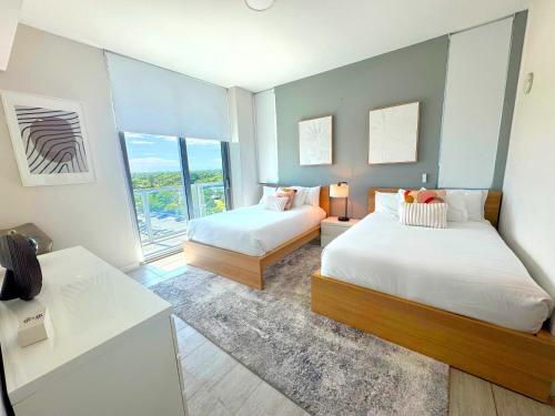 Elegant Condo 2BR w Beautiful City Views in Miami, USA