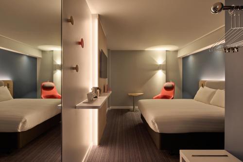 Holiday Inn Express London Limehouse an IHG Hotel - image 2