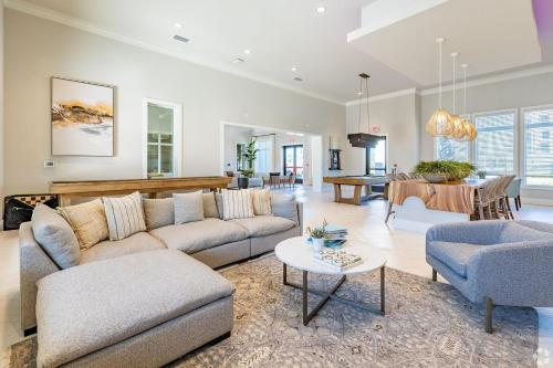 บริการและสิ่งอำนวยความสะดวก, Landing Palmetto Apartments in เอลเลนตัน (FL)