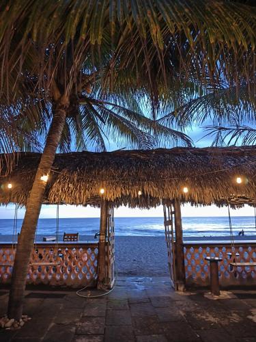 ชายหาด, El Belga Loco in ลาสเปนิตัส