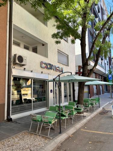 Garni Hotel Consul in นิส