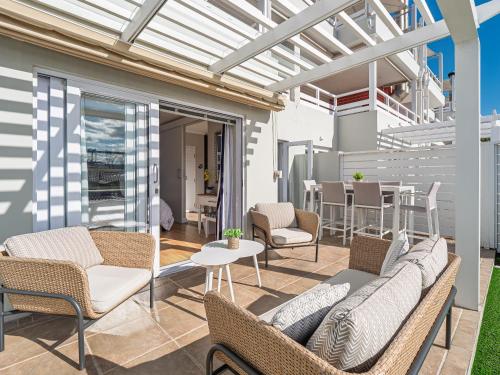 Sunny Dry Mill Apartment on Thesen Islands in เกาะเทเซน