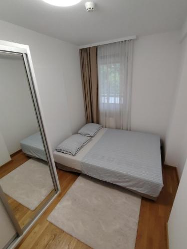 Green View Sarajevo - Modern Apartment Ilidza - image 2