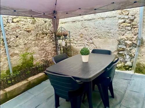 Maison spacieuse et paisible à La Trimouille (Maison spacieuse et paisible a La Trimouille) in ลาทริมุย