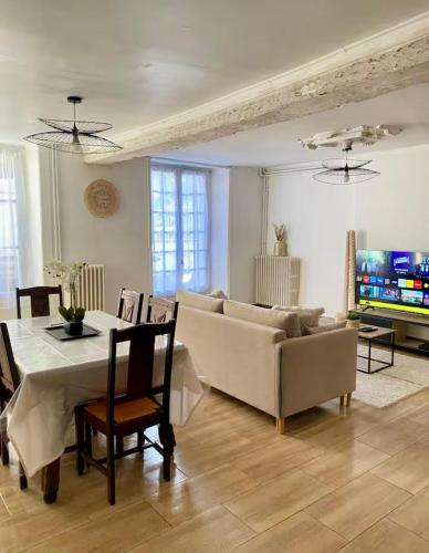 Maison spacieuse et paisible à La Trimouille (Maison spacieuse et paisible a La Trimouille) in ลาทริมุย