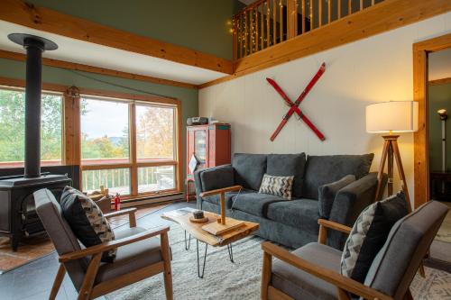 MtSnow , HotTub, Pool, Air Hockey,Ping Pong, Darts in Vilmingtona (VT)