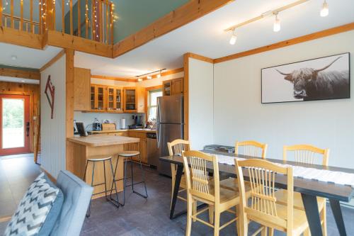 MtSnow , HotTub, Pool, Air Hockey,Ping Pong, Darts in Vilmingtona (VT)