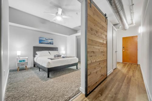 Spacious DT Condo l Free Parking l Fast Wi-Fi, Cleveland (photo 6)