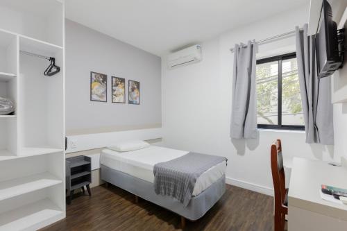 Standard Single Room image 5