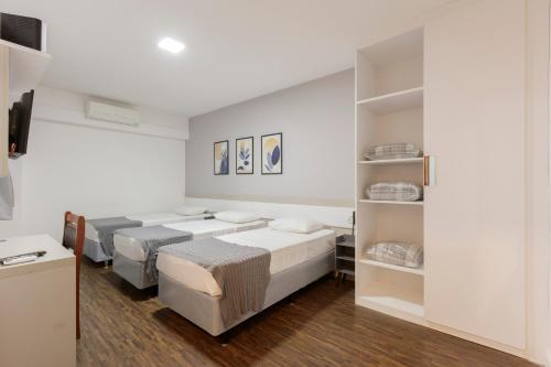 Standard Triple Room image 7