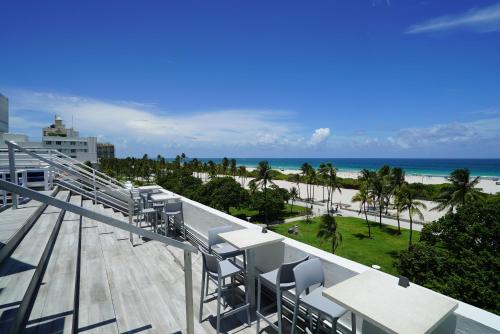 Deluxe apartments at the Congress, Miami (Florida)