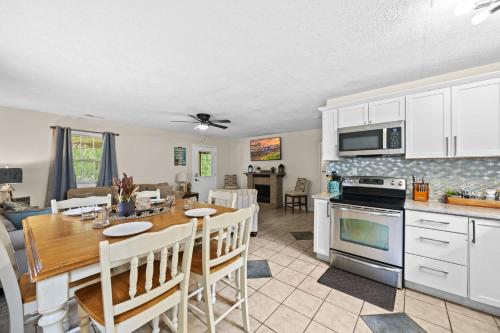 Rough River Lake Hideaway Your Lakeside Escape in Falls of Rough