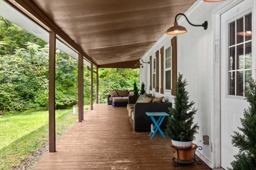Rough River Lake Hideaway Your Lakeside Escape in Falls of Rough