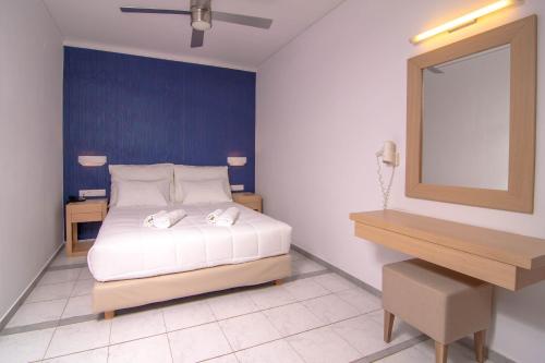 Pal Beach - image 3