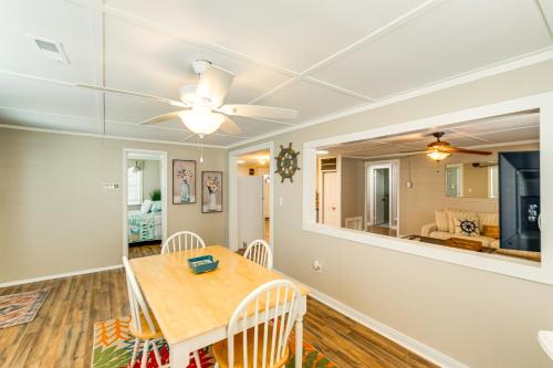 Private Dock and Yard Hague Hideaway on the Potomac in ไพนีย์พอยต์ (แมรีแลนด์)