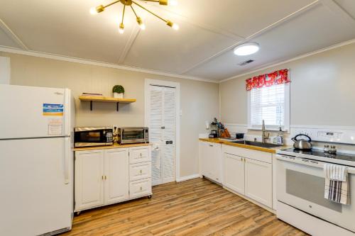 Private Dock and Yard Hague Hideaway on the Potomac in ไพนีย์พอยต์ (แมรีแลนด์)