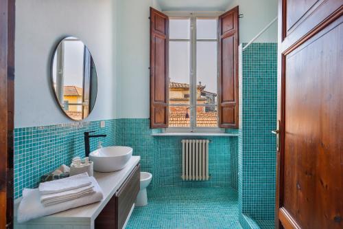 One-Bedroom Apartment with Balcony image 10