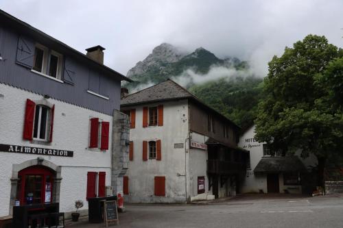 A szálláshely kívülről, Les Chambres d'Aliénor (Les Chambres d'Alienor) in Cette-Eygun