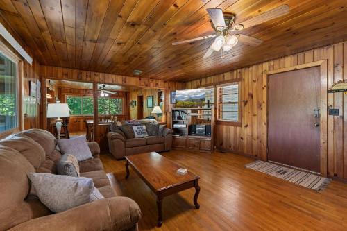 Rustic Lakefront Home with Beach, Sevierville (photo 5)