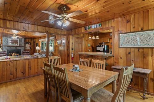 Rustic Lakefront Home with Beach, Sevierville (photo 10)