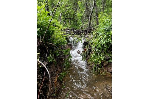 The Enchanted Valley Farm 70 Acre 25 People Stay in Breezewood