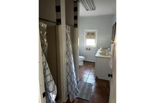 The Enchanted Valley Farm 70 Acre 25 People Stay in Breezewood