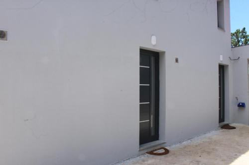Nature Apartment 1 with Pool in มาเดรา ไอซ์แลนด์