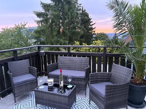 Sweet Home Dresden Juniorsuite mit Schlösserblick von der großen Dachterrasse und kostenfreier Parkplatz