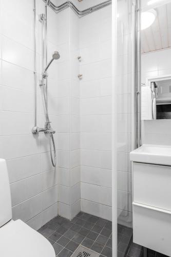 Charming suite with garden views steps from metro, Helsinky (fotografie 3)