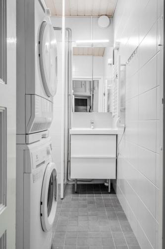 Charming suite with garden views steps from metro, Helsinky (fotografie 5)
