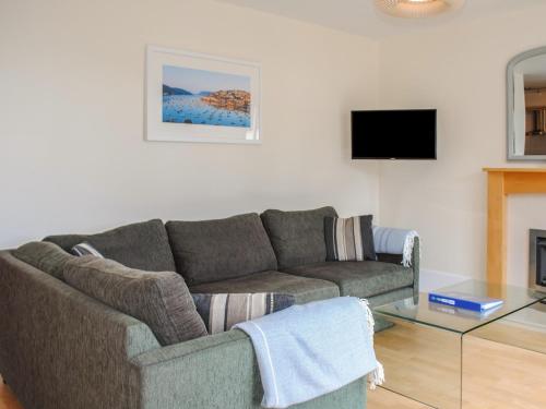 6 Combehaven - image 4