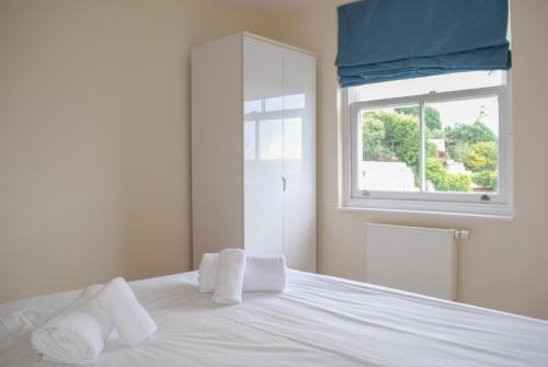 6 Combehaven - image 6