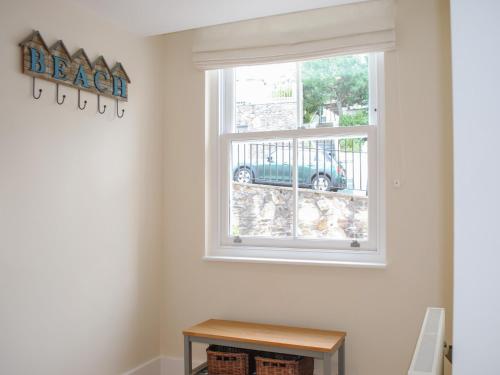 6 Combehaven - image 10