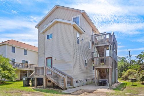 1702 - Sandpiper Lookout in Corolla (NC)