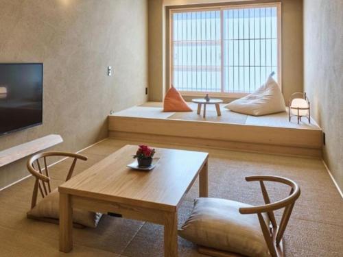 2 futon beds